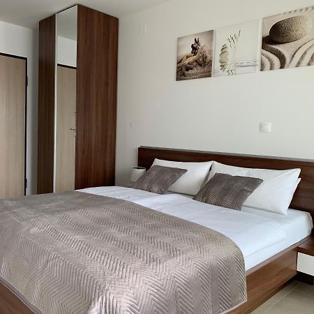 Nova Excellence Apartment Novalja Exterior photo