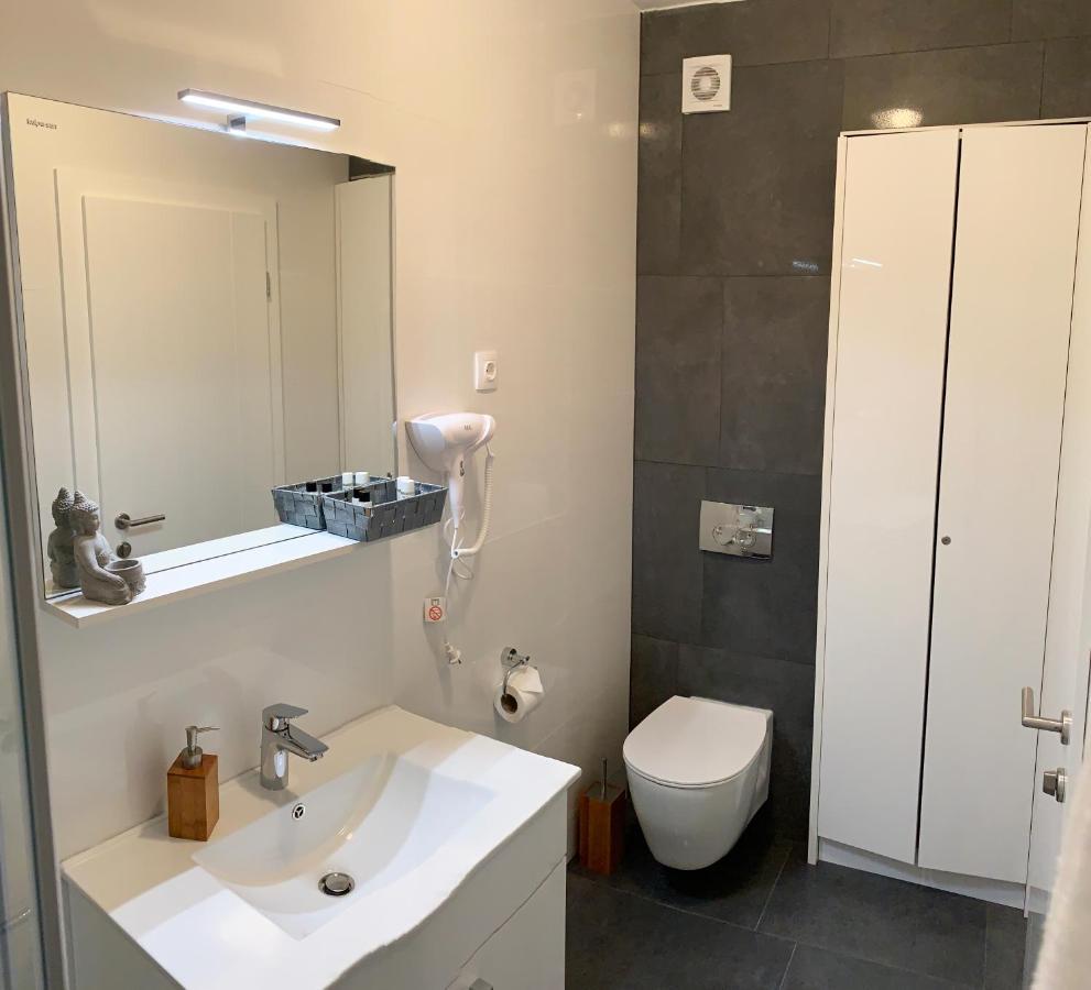 Nova Excellence Apartment Novalja Exterior photo