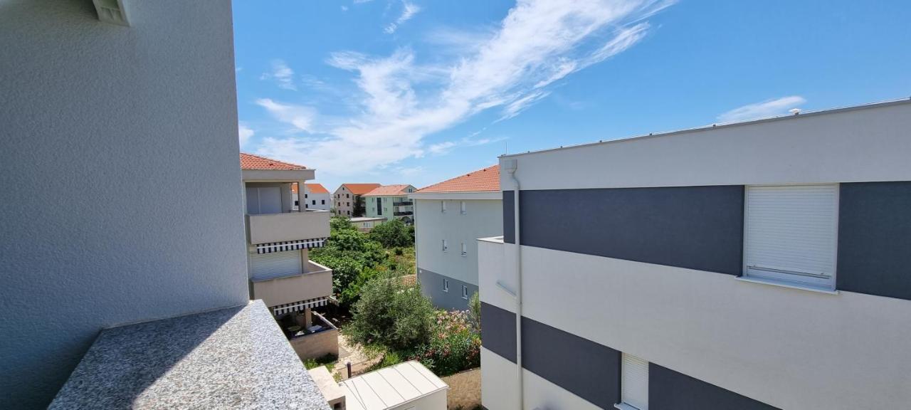 Nova Excellence Apartment Novalja Exterior photo
